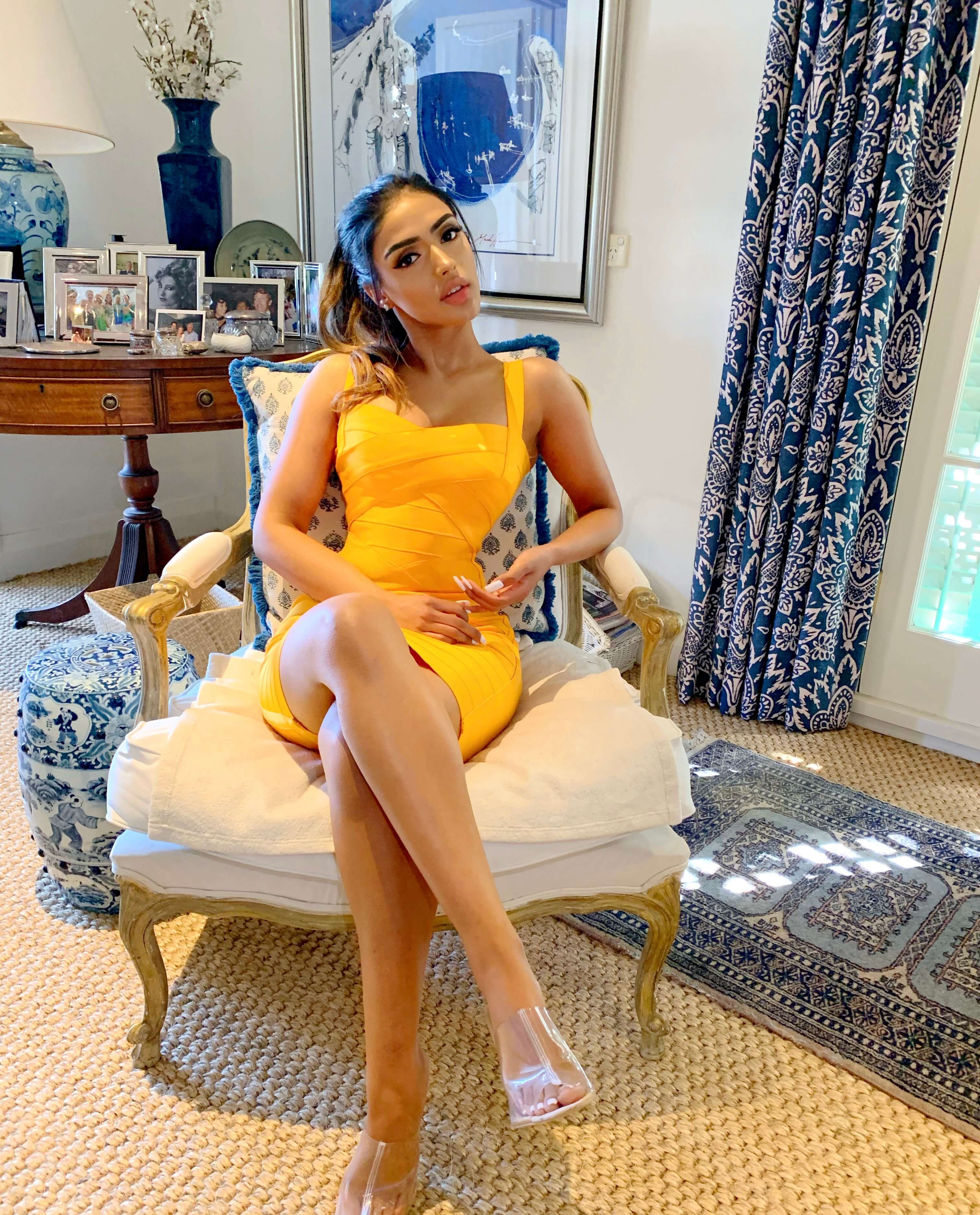 Aalysha Athreya Founder and Owner of Kurvwear. Story of Kurvwear. About us.